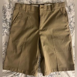 Lands End khaki golf shorts size 16. Worn twice!